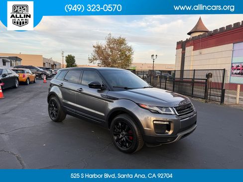 Used 2017 Land Rover Range Rover Evoque SE AWD/4WD image 3