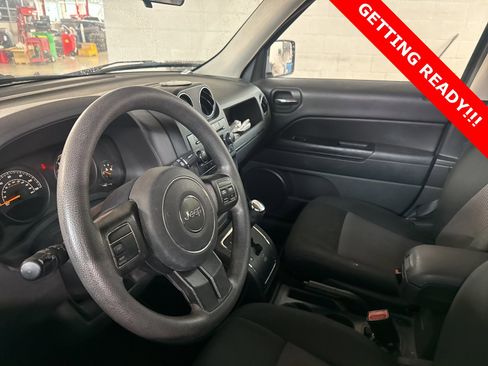 Used 2014 Jeep Patriot Sport w/ Power Value Group image 9