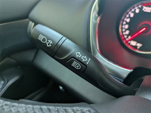 Used 2023 Chevrolet Traverse Premier w/ Redline Edition image 15