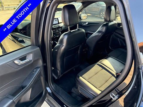 Used 2023 Ford Escape ST-Line AWD/4WD image 8