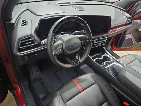 Used 2025 Chevrolet Traverse RS w/ LPO, Floor Liner Package AWD/4WD image 20