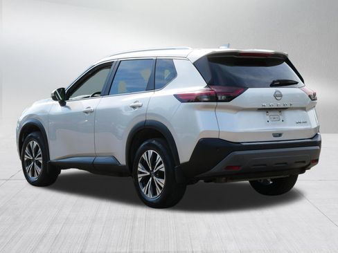 Used 2023 Nissan Rogue SV w/ SV Premium B Package AWD/4WD image 5