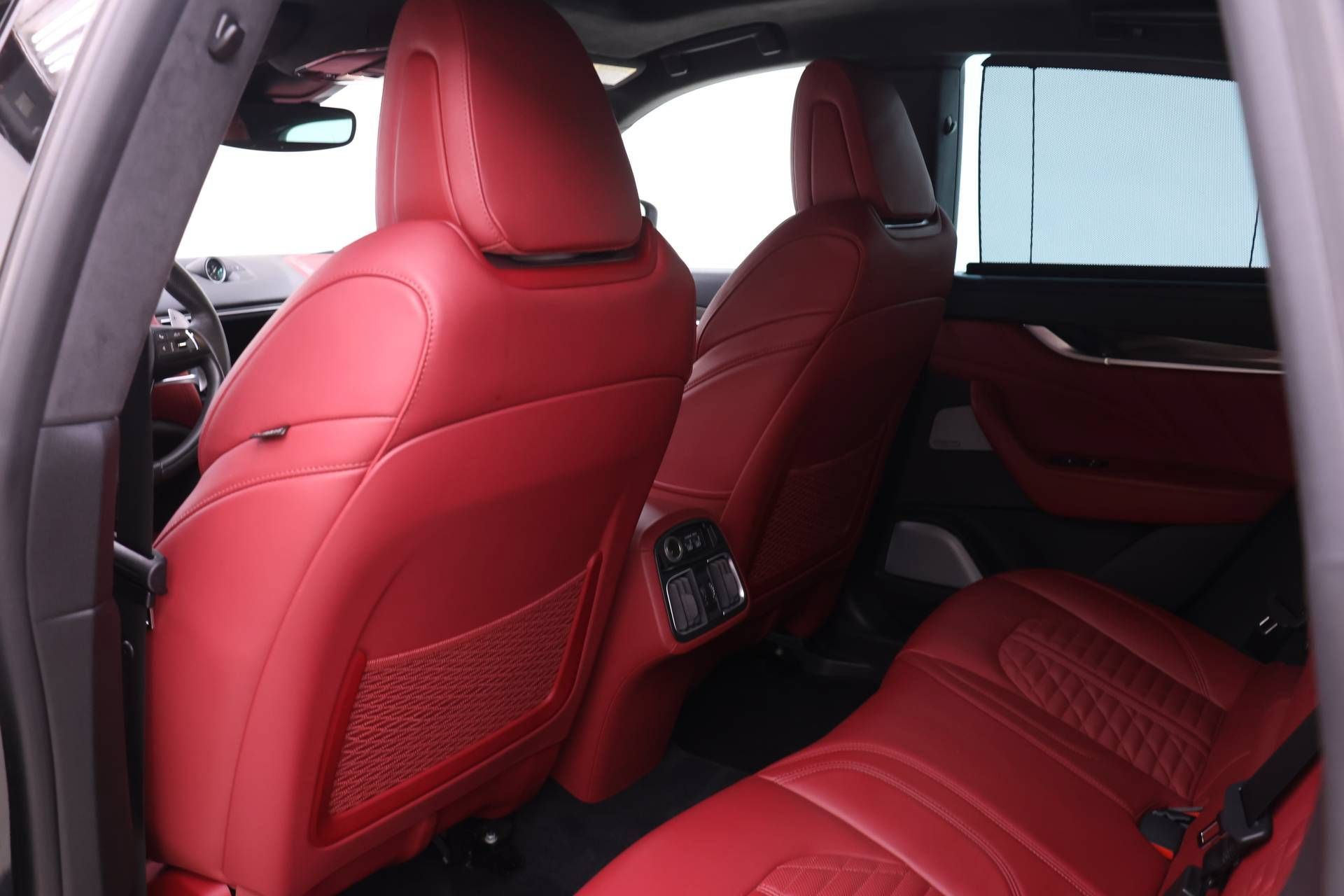 Used 2022 Maserati Levante Trofeo AWD/4WD image 15