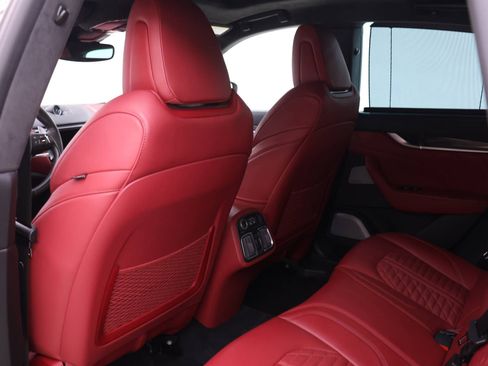 Used 2022 Maserati Levante Trofeo AWD/4WD image 15