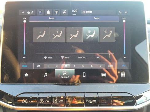 New 2026 Jeep Compass Limited image 18