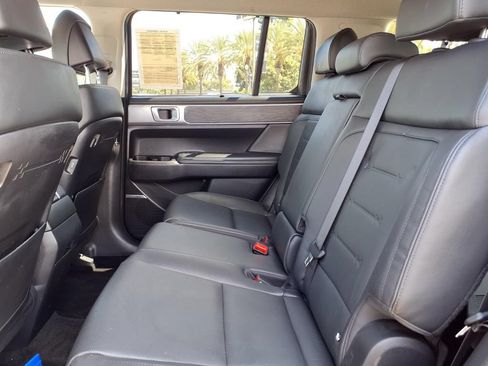Used 2025 Hyundai Santa Fe Limited FWD image 11
