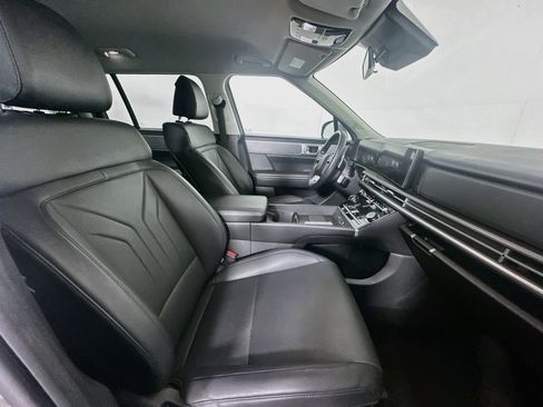 Used 2025 Hyundai Santa Fe SEL FWD image 31