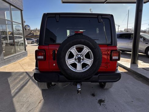 Used 2019 Jeep Wrangler Unlimited Sport S image 7