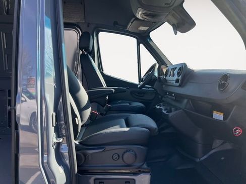 Used 2024 Mercedes-Benz Sprinter 144 Cargo image 15