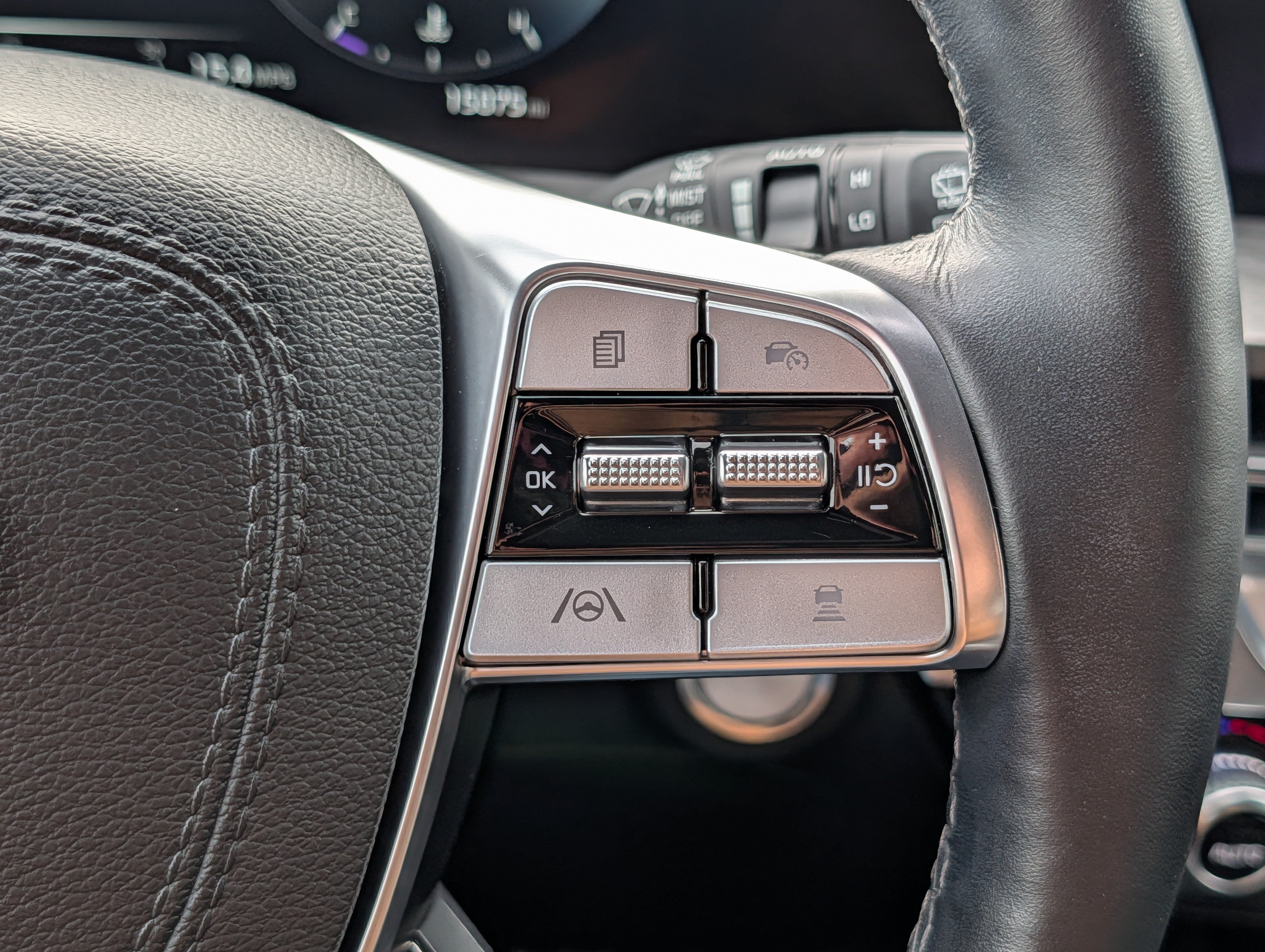 Certified 2025 Kia Telluride SX Prestige X-Pro AWD/4WD image 30
