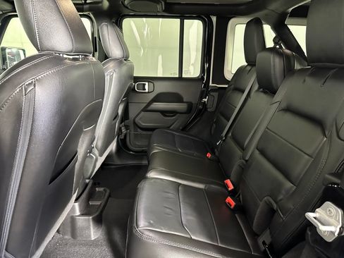 Used 2021 Jeep Wrangler Unlimited Sahara AWD/4WD image 26