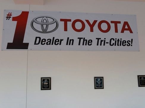 Used 2024 Toyota 4Runner SR5 image 4