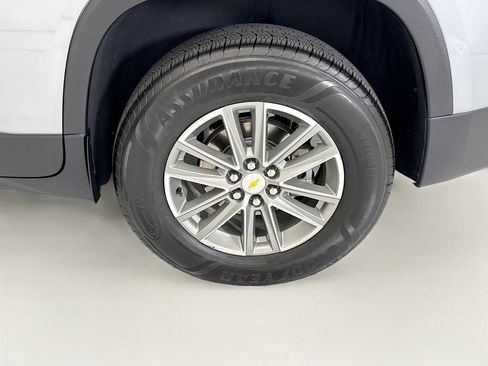 Used 2023 Chevrolet Traverse LT FWD image 29