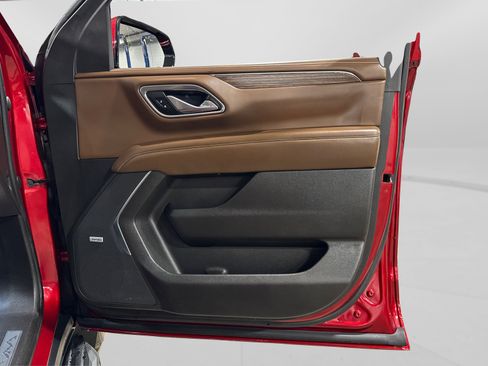 Used 2021 Chevrolet Tahoe High Country image 45