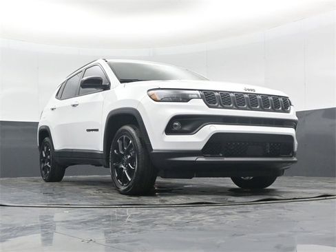 New 2026 Jeep Compass Latitude image 45