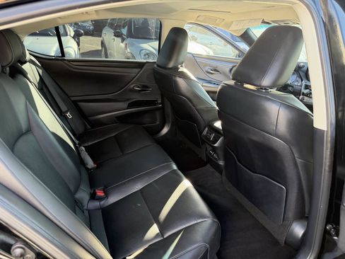 Used 2023 Lexus ES 350 w/ Premium Package FWD image 21