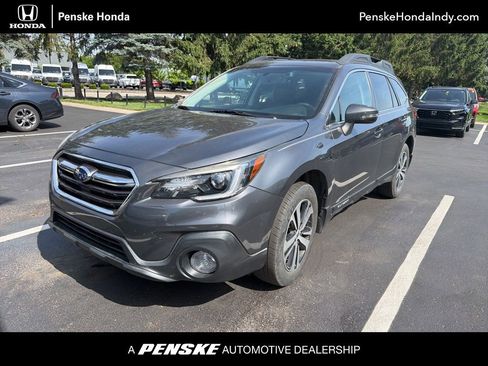 Used 2018 Subaru Outback 3.6R Limited AWD/4WD image 1