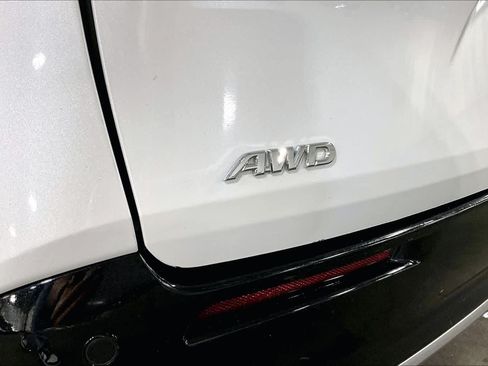 Certified 2023 Toyota Sienna Limited AWD/4WD image 31