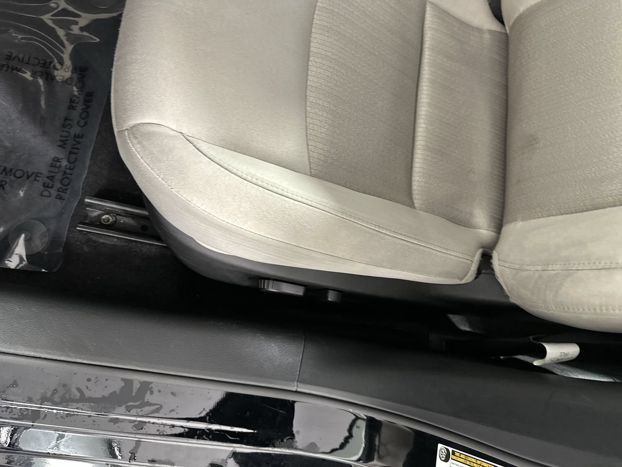 Used 2025 Nissan Altima 2.5 SV FWD image 4
