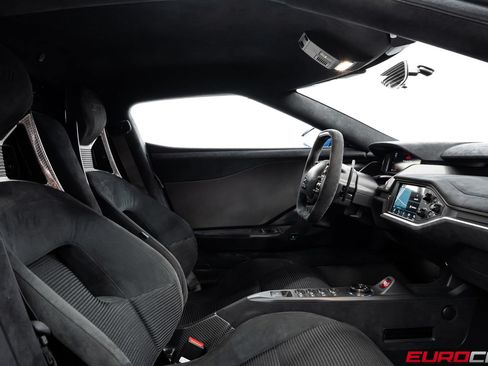 Used 2022 Ford GT RWD image 44