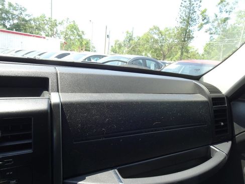 Used 2011 Jeep Liberty Sport image 33