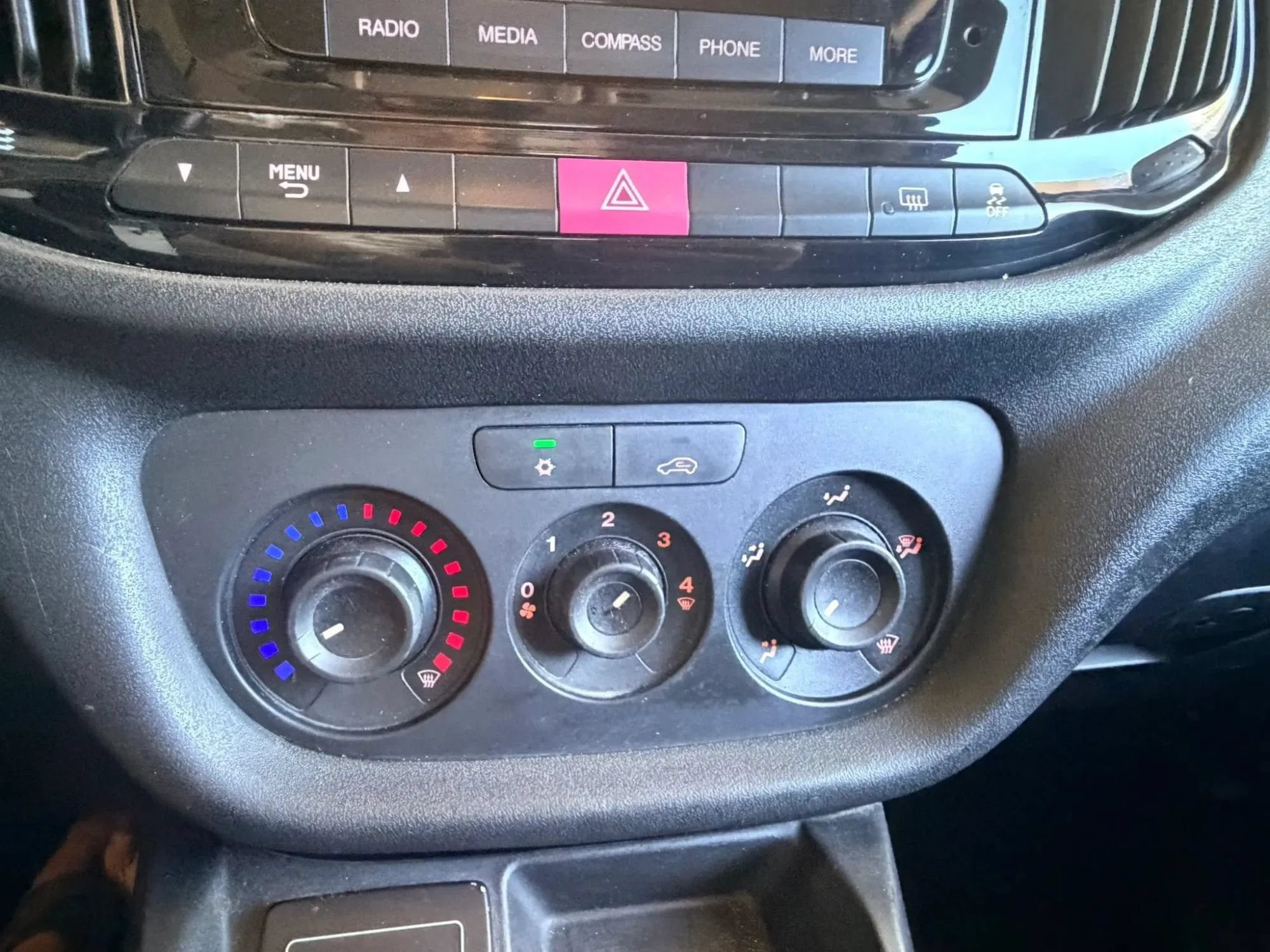 Used 2016 RAM ProMaster City Tradesman SLT w/ Rear Back-up Camera Group FWD image 17