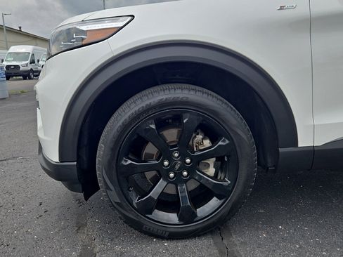 Certified 2024 Ford Explorer ST-Line w/ Class IV Trailer Tow Package AWD/4WD image 25