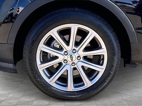 Used 2016 Ford Explorer Limited image 8