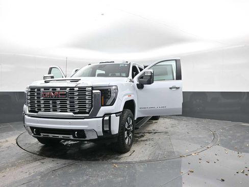 New 2026 GMC Sierra 2500 Denali w/ Denali Reserve Package image 44