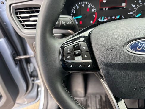 Used 2022 Ford Escape SEL image 14