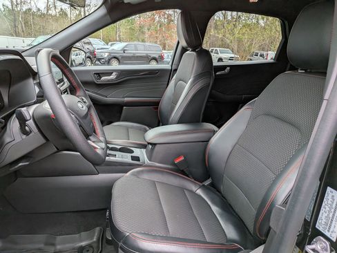 Certified 2023 Ford Escape ST-Line w/ Tech Pack #1 image 23