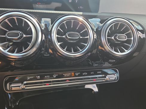 Certified 2023 Mercedes-Benz CLA 250 image 29