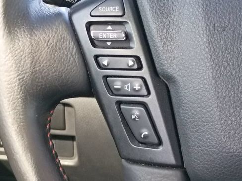 Used 2023 Nissan Titan PRO-4X w/ Pro-4x Convenience Package AWD/4WD image 29