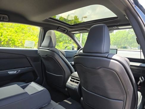 New 2026 Lexus ES 350e FWD image 12