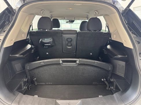 Used 2020 Nissan Rogue SV AWD/4WD image 22