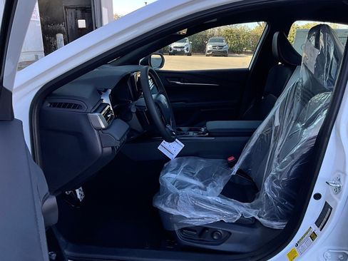 New 2026 Toyota Camry SE image 10