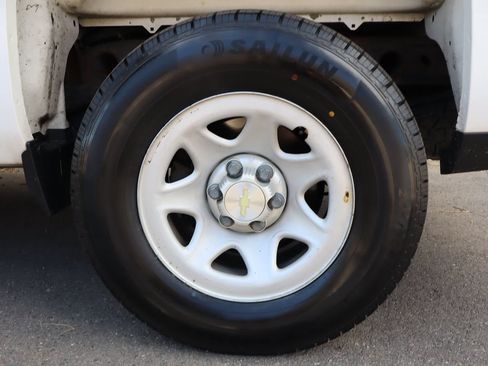 Used 2014 Chevrolet Silverado 1500 W/T w/ WT Convenience Package AWD/4WD image 39