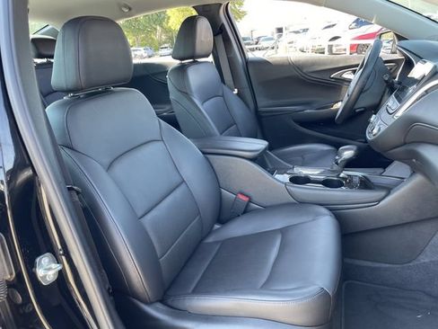 Used 2023 Chevrolet Malibu LT FWD image 25