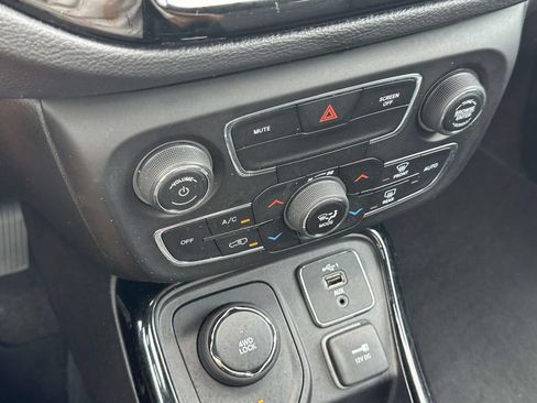 Used 2020 Jeep Compass Limited AWD/4WD image 27