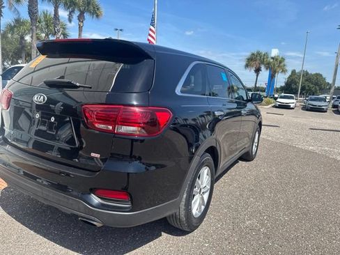Used 2020 Kia Sorento LX FWD image 23