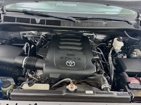 Certified 2019 Toyota Sequoia Limited w/ Safety & Convenience Package AWD/4WD image 10