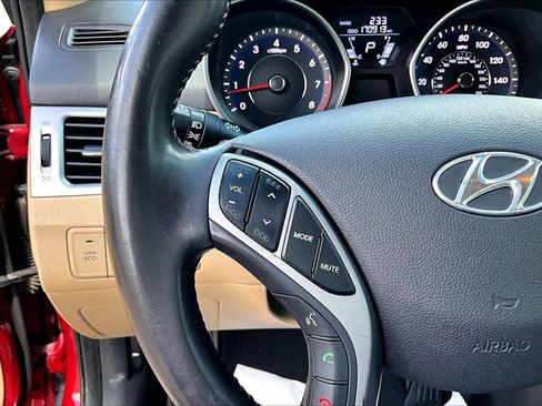 Used 2013 Hyundai Elantra Limited w/ Technology Pkg FWD image 24