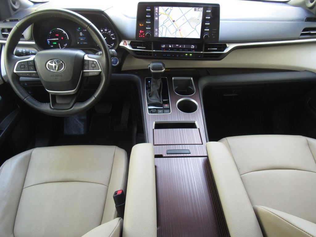 Certified 2023 Toyota Sienna XLE w/ XLE Plus Package AWD/4WD image 36