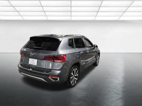 Used 2022 Volkswagen Taos SE AWD/4WD image 4