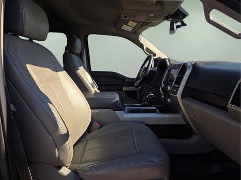 Used 2018 Ford F150 Lariat w/ Equipment Group 502A Luxury image 13