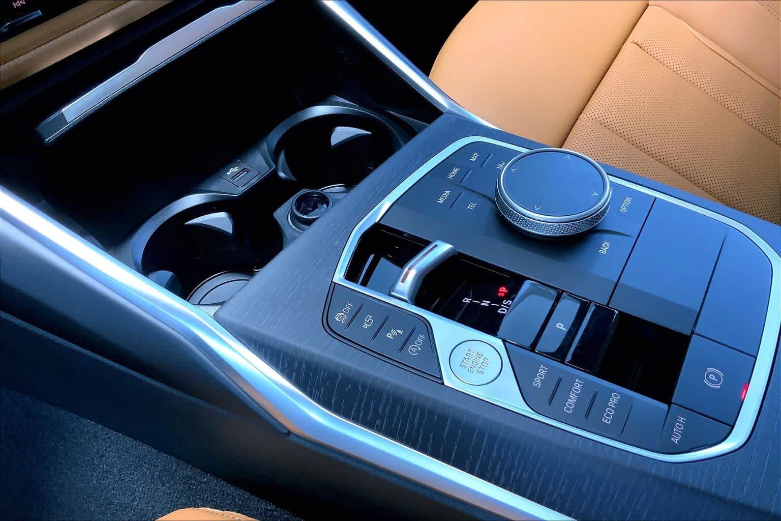 New 2026 BMW 330i xDrive Sedan w/ Premium Package AWD/4WD image 7