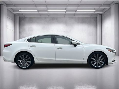 Used 2018 MAZDA MAZDA6 Grand Touring image 2