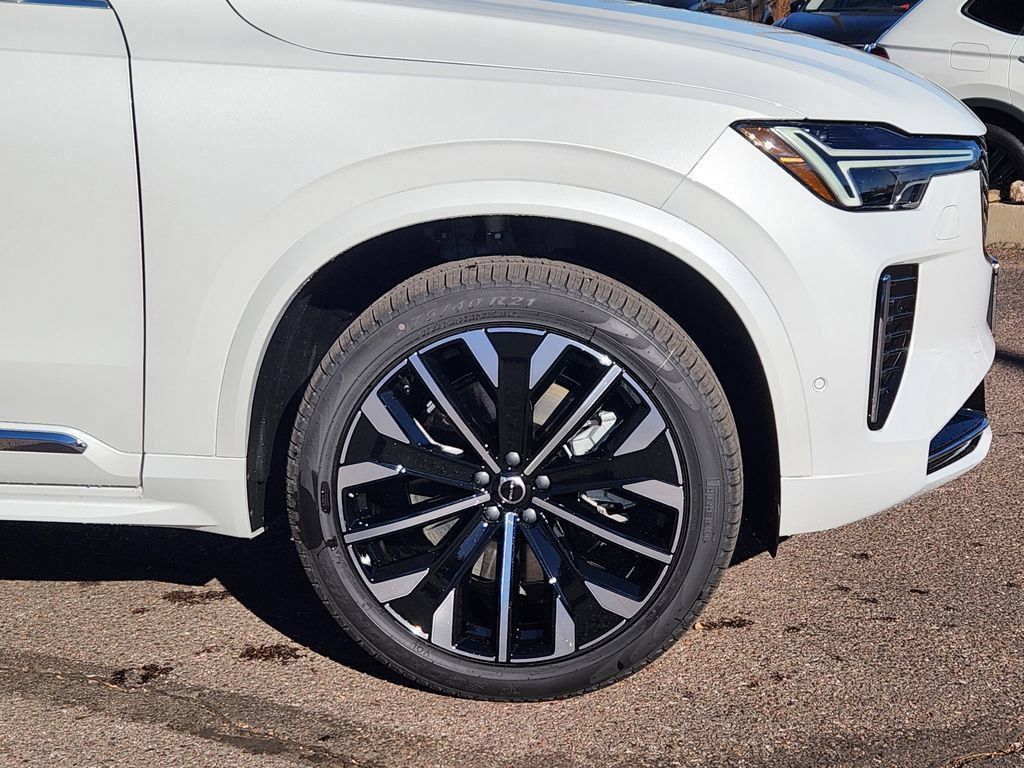 New 2026 Volvo XC90 T8 Plus w/ Protection Package Premier AWD/4WD image 29