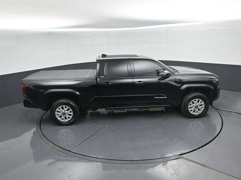Used 2025 Toyota Tacoma SR5 AWD/4WD image 45
