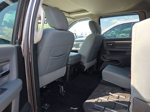 Used 2019 RAM 1500 Warlock AWD/4WD image 4